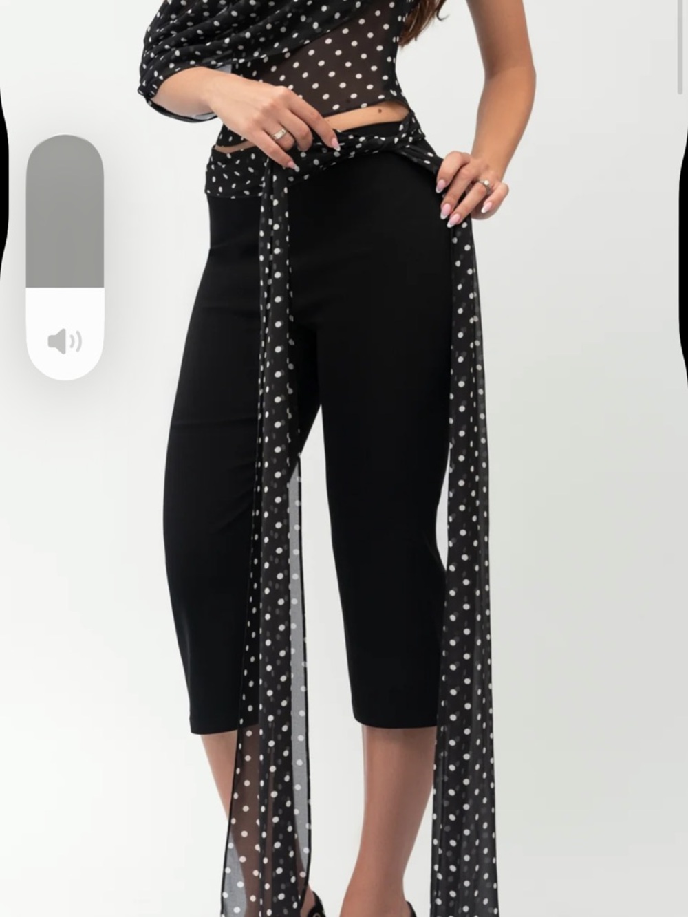Polka Dot One-Shoulder Crop Top - Picture 3 of 4